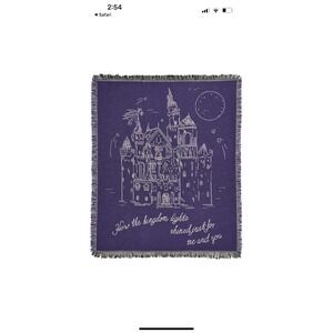 Taylor Swift: How The Kingdom Lights Shined Just For Me & You Blanket